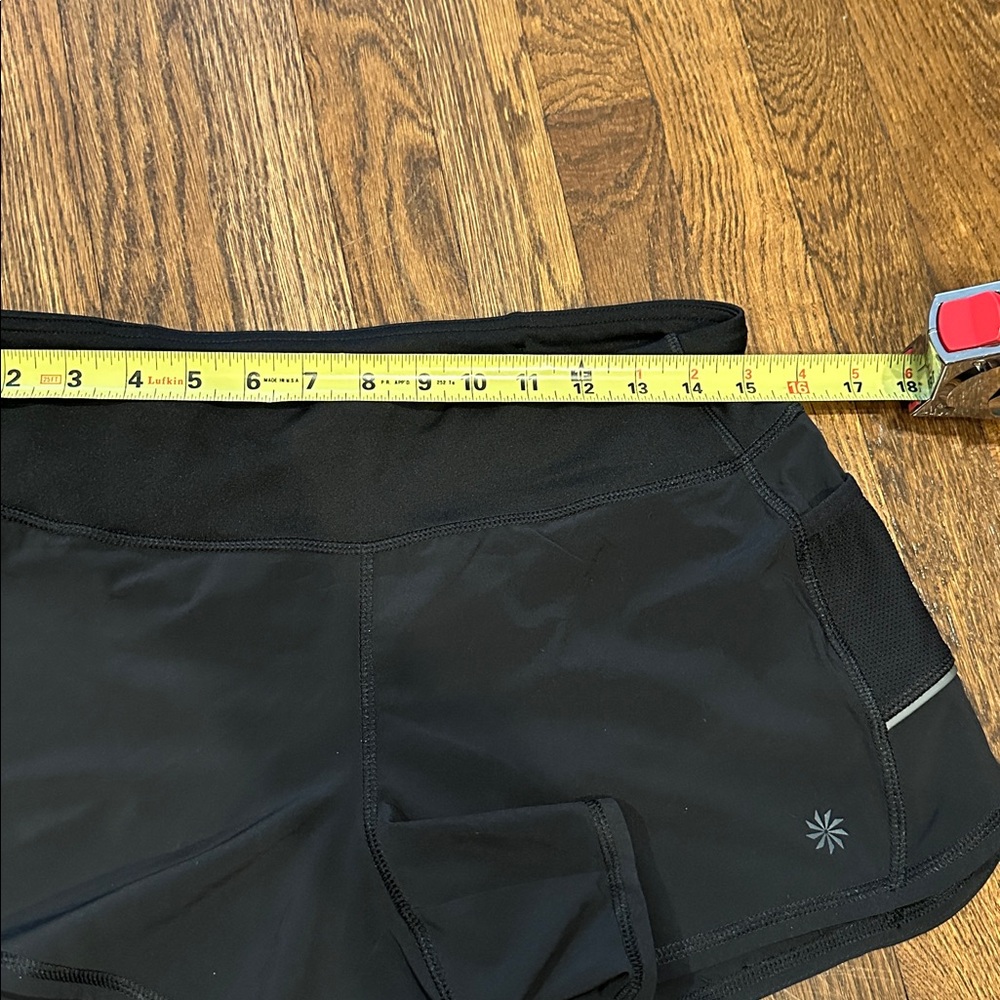 Athleta Mid Rise Run Short - Picture 9 of 9